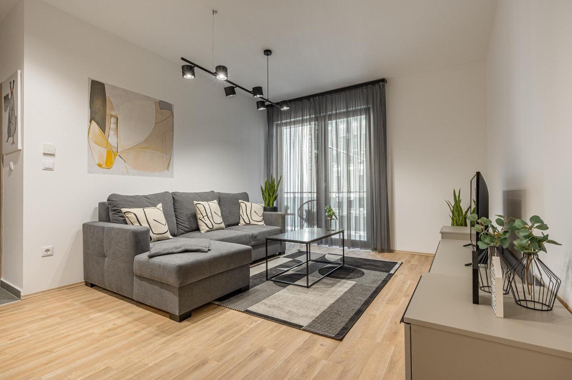 Condo With Balcony @ Downtown Budapest Exterior photo